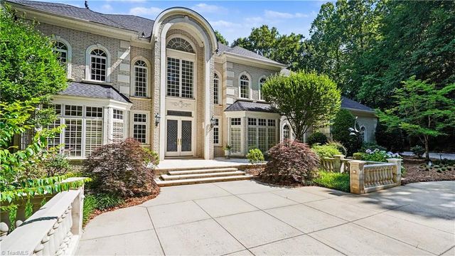 4620 Cherryhill Lane, Winston-salem, NC 27106