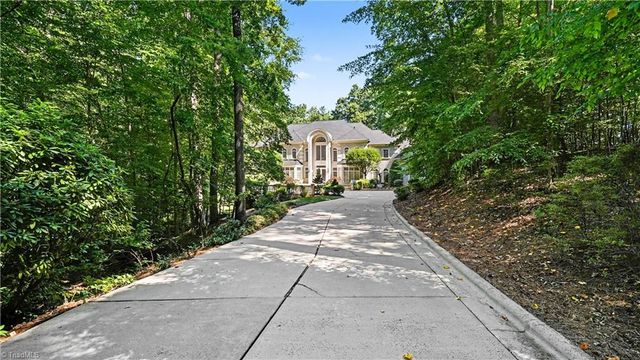 4620 Cherryhill Lane, Winston-salem, NC 27106