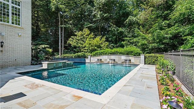 4620 Cherryhill Lane, Winston-salem, NC 27106