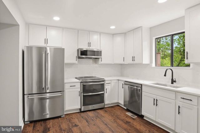 1382 ALMOND DR, Annapolis, MD 21409