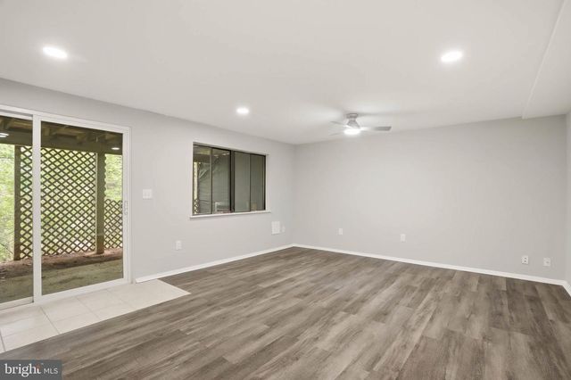 1382 ALMOND DR, Annapolis, MD 21409