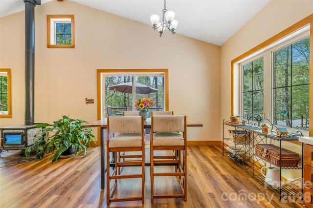 446 Amanda Drive, Mars Hill, NC 28754