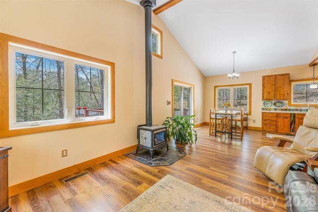 446 Amanda Drive, Mars Hill, NC 28754