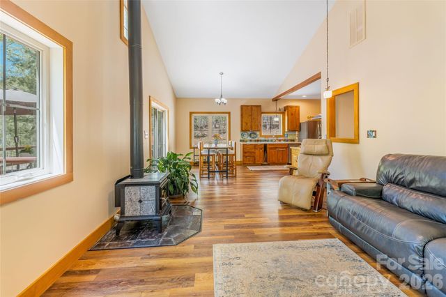 446 Amanda Drive, Mars Hill, NC 28754