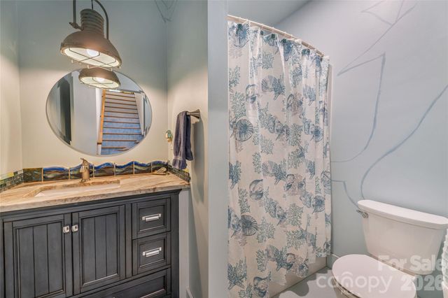 446 Amanda Drive, Mars Hill, NC 28754