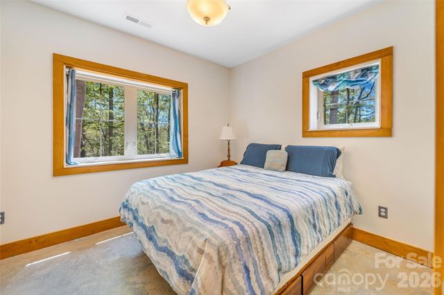 446 Amanda Drive, Mars Hill, NC 28754