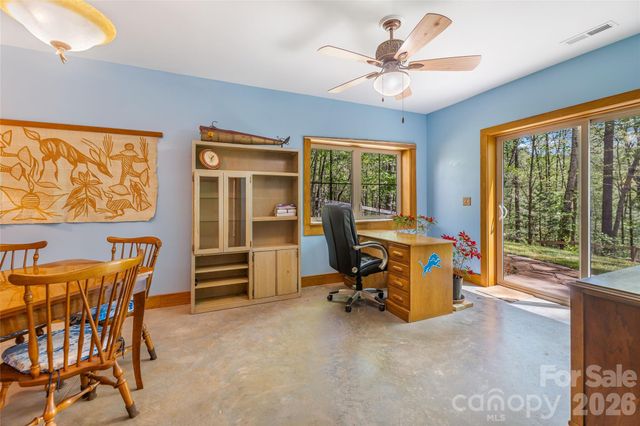 446 Amanda Drive, Mars Hill, NC 28754