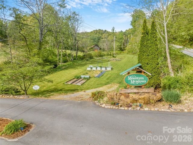 446 Amanda Drive, Mars Hill, NC 28754