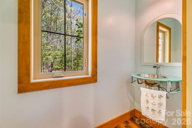 446 Amanda Drive, Mars Hill, NC 28754