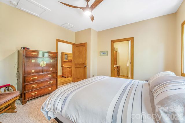 446 Amanda Drive, Mars Hill, NC 28754