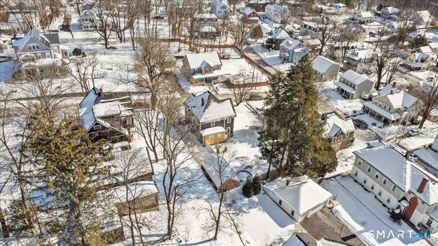 25 Seward Street, Putnam, CT 06260