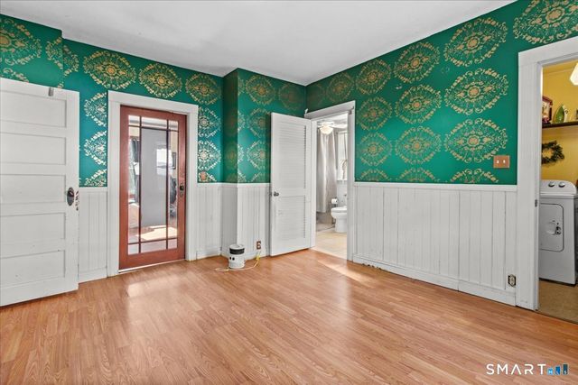 25 Seward Street, Putnam, CT 06260