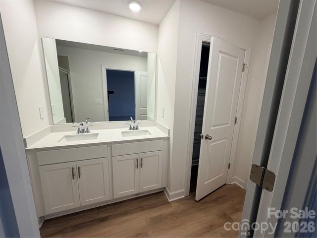 8112 Hidden Springs Trail, Charlotte, NC 28216