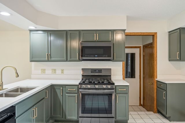 1214 Cherry Parkway, Norwalk, IA 50211