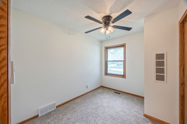 1214 Cherry Parkway, Norwalk, IA 50211