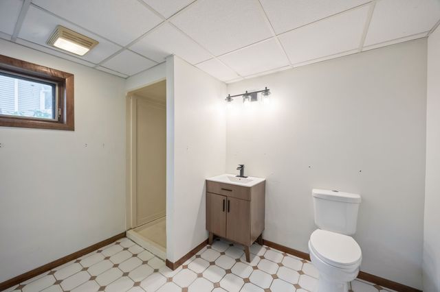 1214 Cherry Parkway, Norwalk, IA 50211