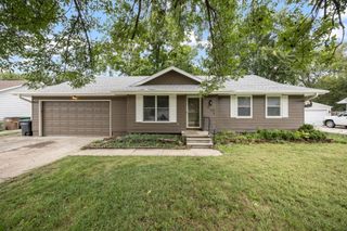 1214 Cherry Parkway, Norwalk, IA 50211