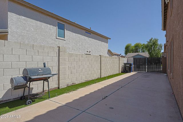 12694 W MULBERRY Drive, Avondale, AZ 85392