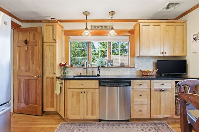 181 Franklin St, Stoneham, MA 02180