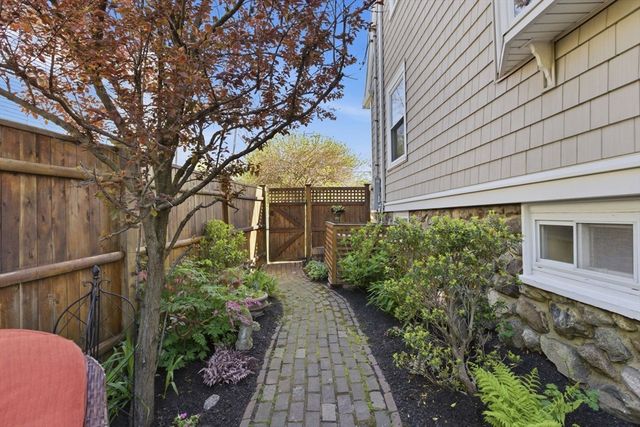 181 Franklin St, Stoneham, MA 02180