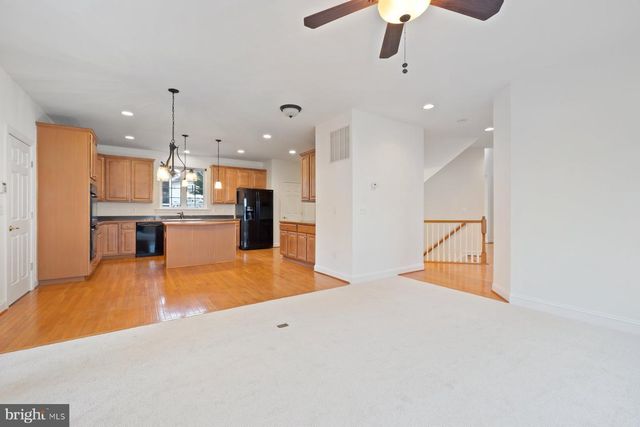 308 E WAINSCOT DR, New Market, MD 21774