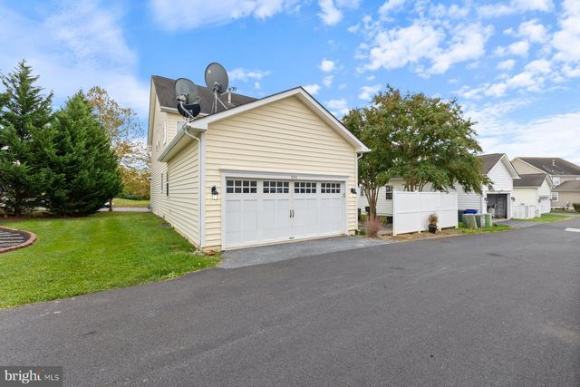 308 E WAINSCOT DR, New Market, MD 21774