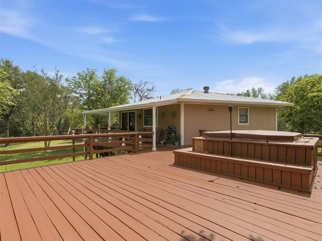 148 My RD, Bastrop, TX 78602