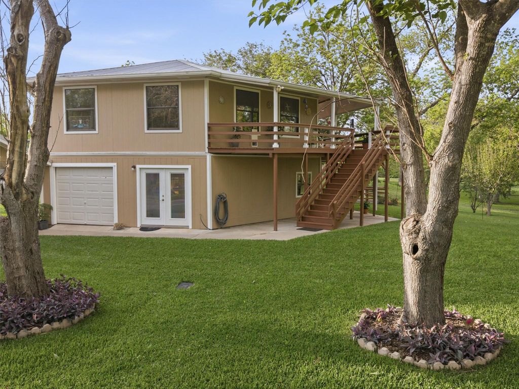 148 My RD, Bastrop, TX 78602