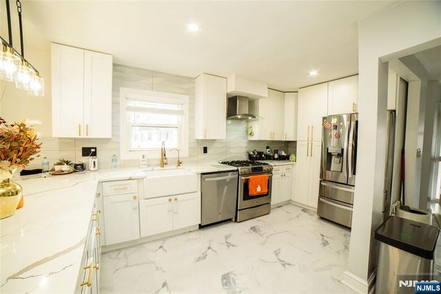 415-417 19th Avenue, Paterson, NJ 07504