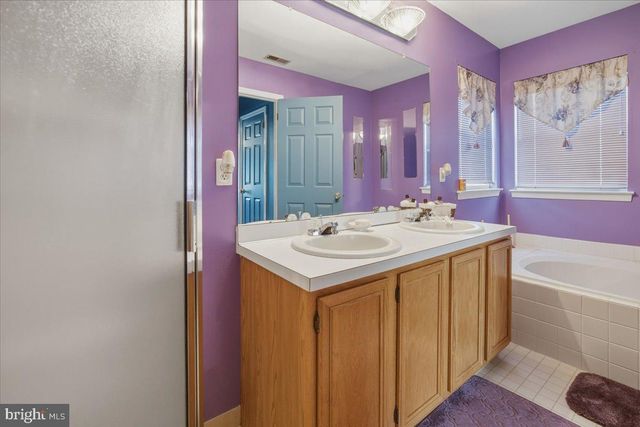 4 LINDSAY CT, Middletown, DE 19709