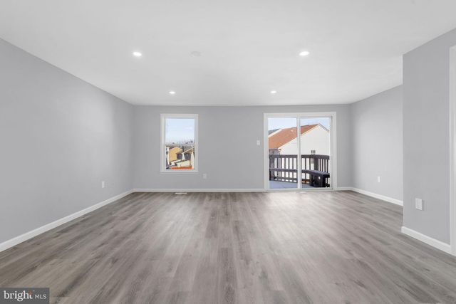 8750 RITCHBORO RD, District Heights, MD 20747