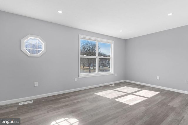 8750 RITCHBORO RD, District Heights, MD 20747