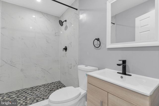 8750 RITCHBORO RD, District Heights, MD 20747