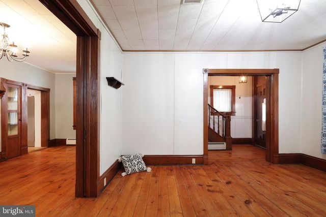 117 E MAIN ST, Rebersburg, PA 16872