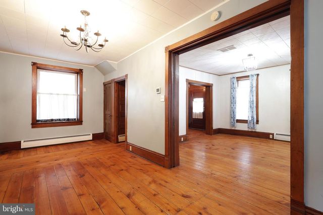 117 E MAIN ST, Rebersburg, PA 16872