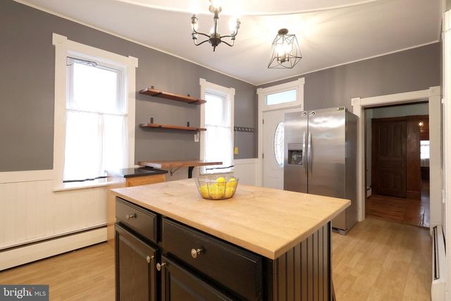 117 E MAIN ST, Rebersburg, PA 16872