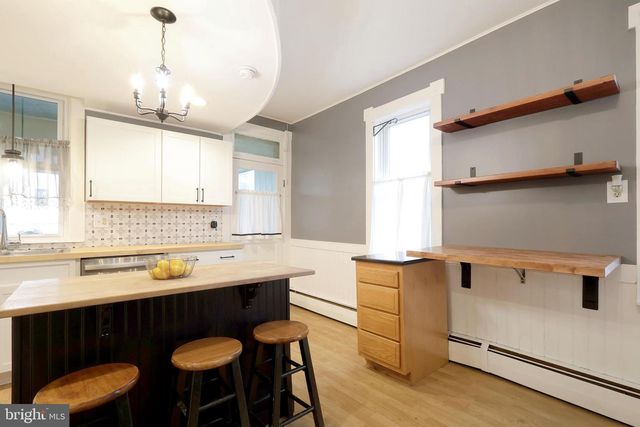 117 E MAIN ST, Rebersburg, PA 16872