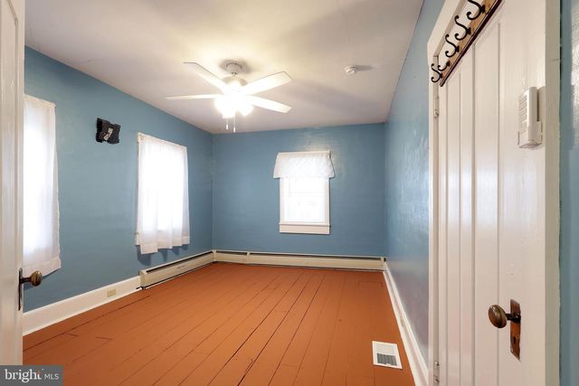 117 E MAIN ST, Rebersburg, PA 16872