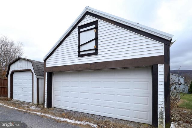 117 E MAIN ST, Rebersburg, PA 16872