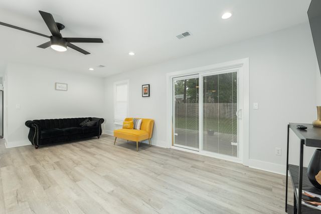 308 Forest Circle, Summerville, SC 29483