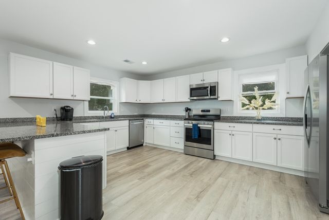 308 Forest Circle, Summerville, SC 29483