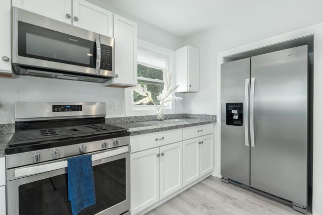 308 Forest Circle, Summerville, SC 29483