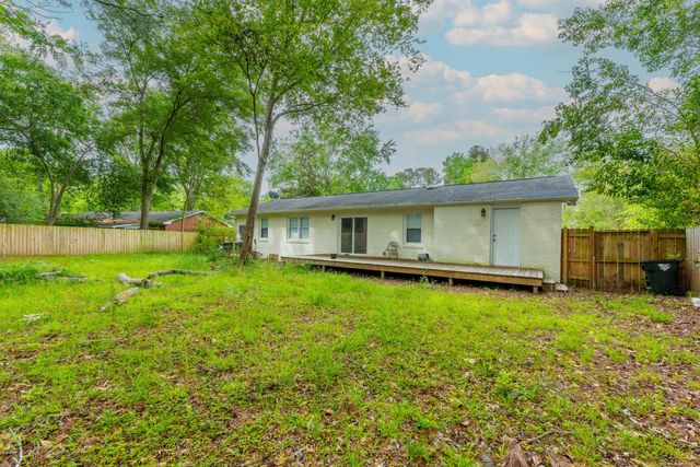 308 Forest Circle, Summerville, SC 29483