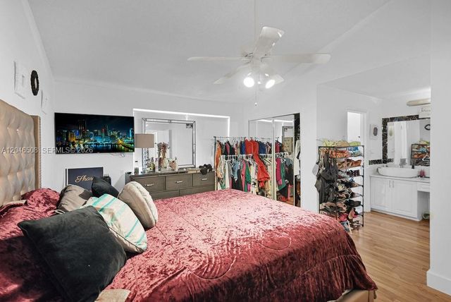 7887 NW 7th Ct, Plantation, FL 33324