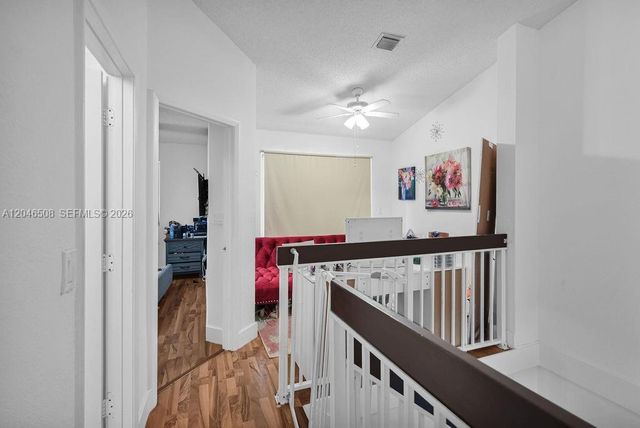7887 NW 7th Ct, Plantation, FL 33324