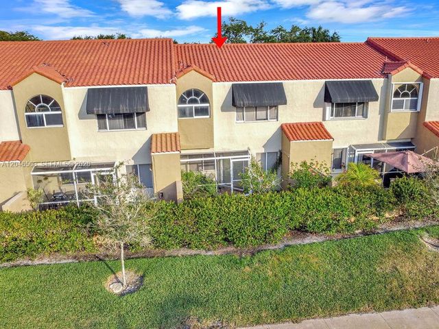 7887 NW 7th Ct, Plantation, FL 33324