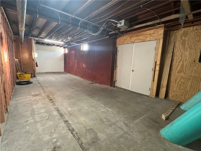 1296 Park Avenue, Cranston, RI 02910
