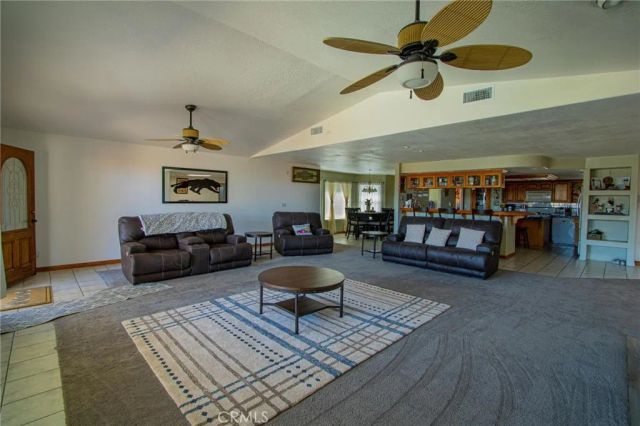 7469 Madera Avenue, Hesperia, CA 92345