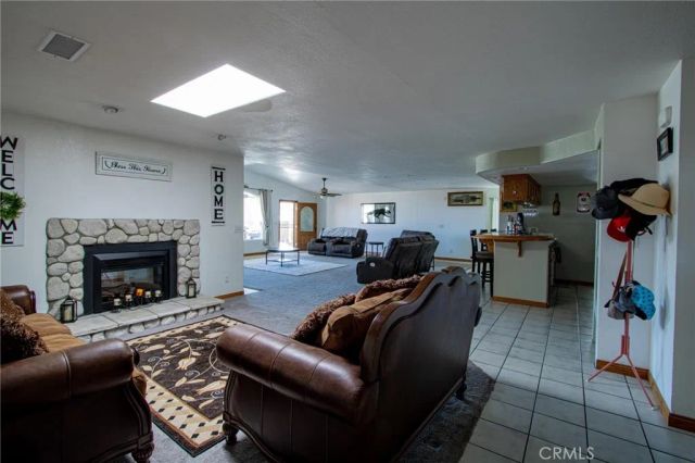 7469 Madera Avenue, Hesperia, CA 92345