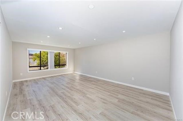 835 E Lomita 208, Glendale, CA 91205